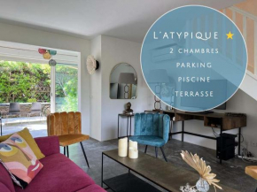 L’atypique : 2 chambres // Piscine // parking